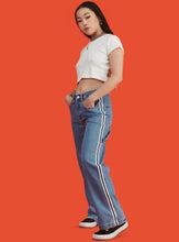 Load image into Gallery viewer, FALSE